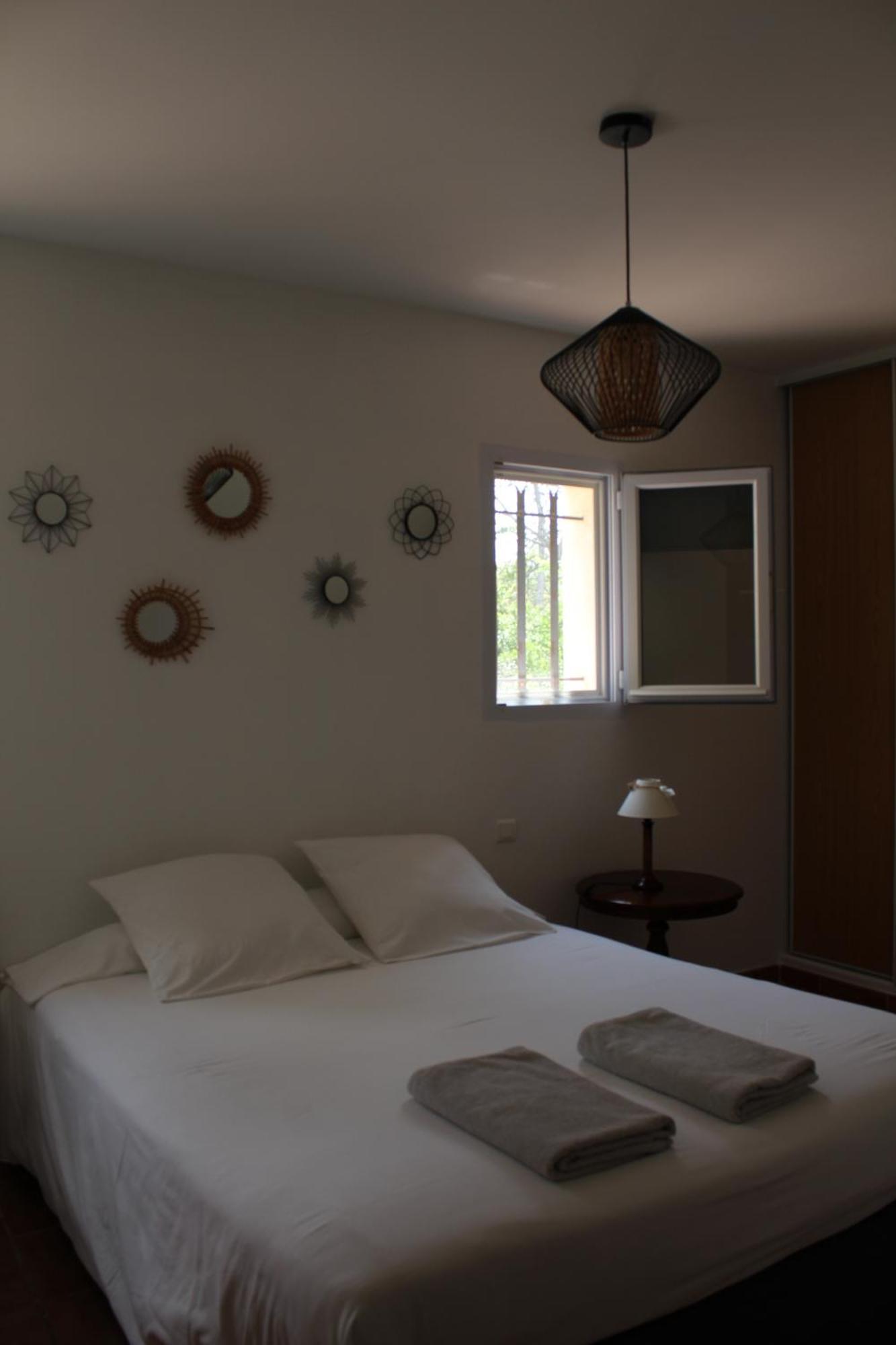 Bed and Breakfast Bastide Saint Bernard Ле-Тороне Экстерьер фото